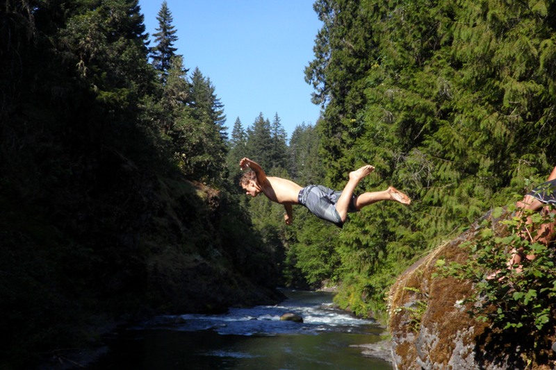 cliff jumping