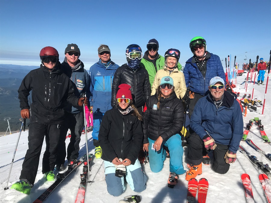 verbinding verbroken Circulaire pin Mt Hood Summer Ski and Snowboard Camps | staff
